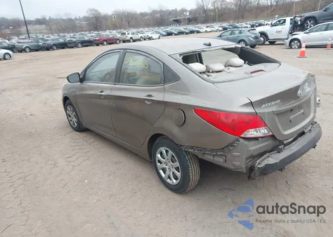 2013 Hyundai Accent Gls z USA, uszkodzony, nr VIN KMHCT4AE8DU424056